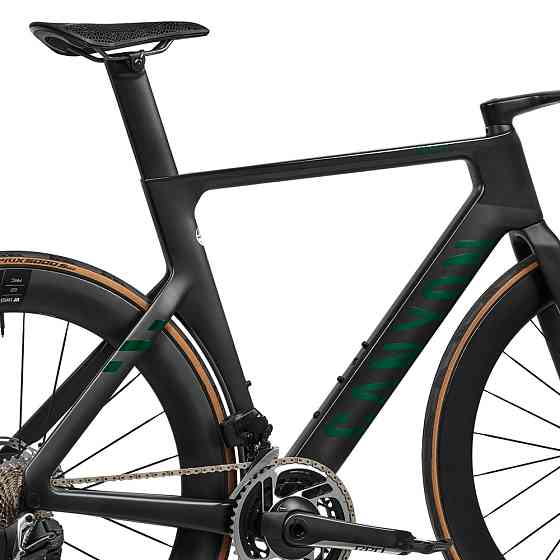 2024 Canyon Aeroad CFR AXS Road Bike (WAREHOUSEBIKE) Гамбург