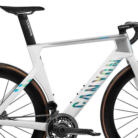 2024 Canyon Aeroad CFR AXS Road Bike (WAREHOUSEBIKE) Гамбург