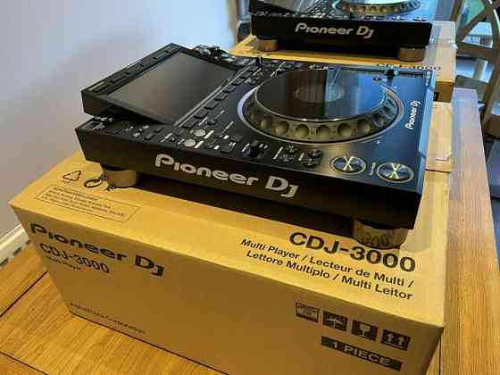 Pioneer CDJ-3000, Pioneer DJ DJM-A9 , Pioneer CDJ-2000NXS2, Pioneer DJM-900NXS2, Pioneer DJM-V10-LF Berlin